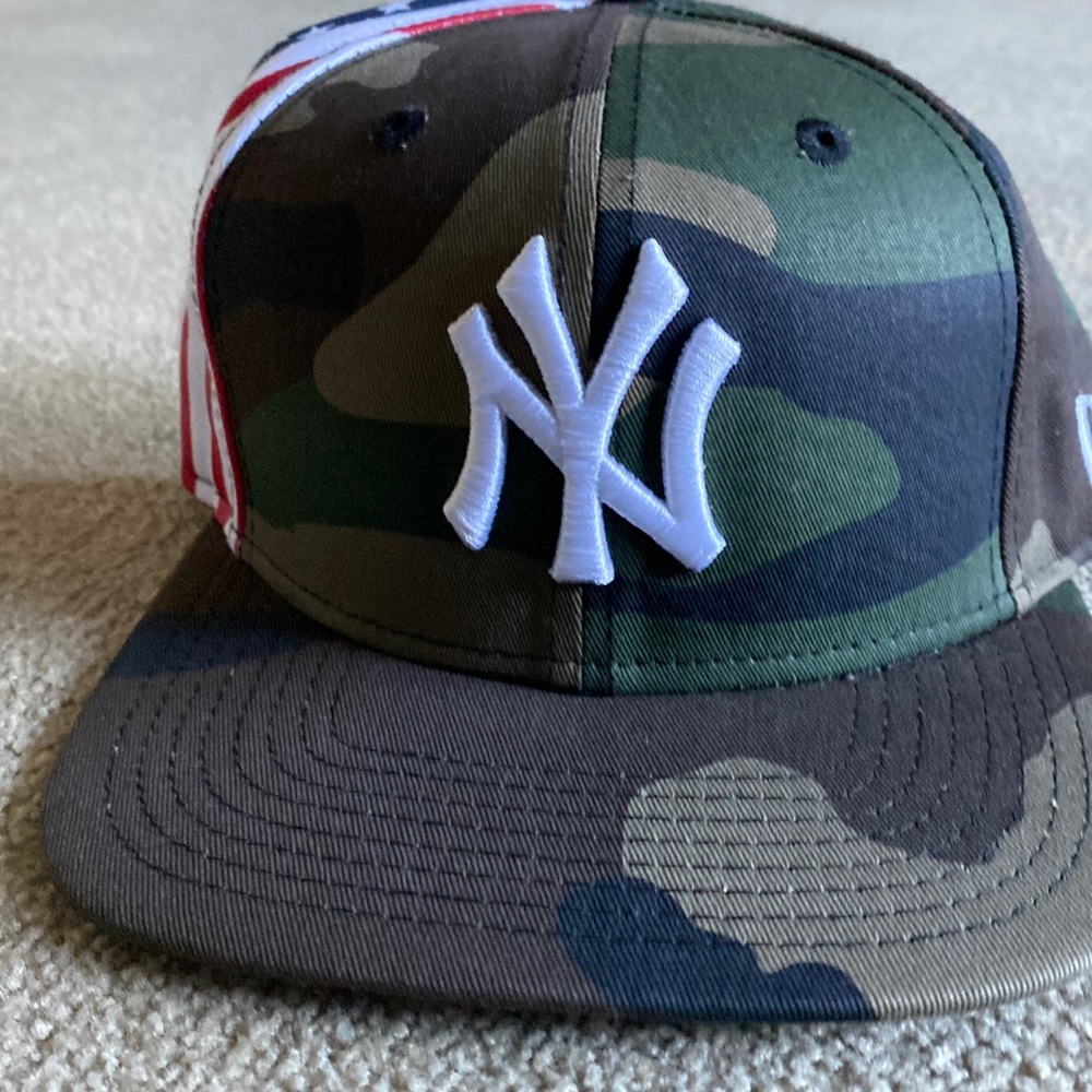 New Era NY Yankees Camo & American Flag SnapBack Hat